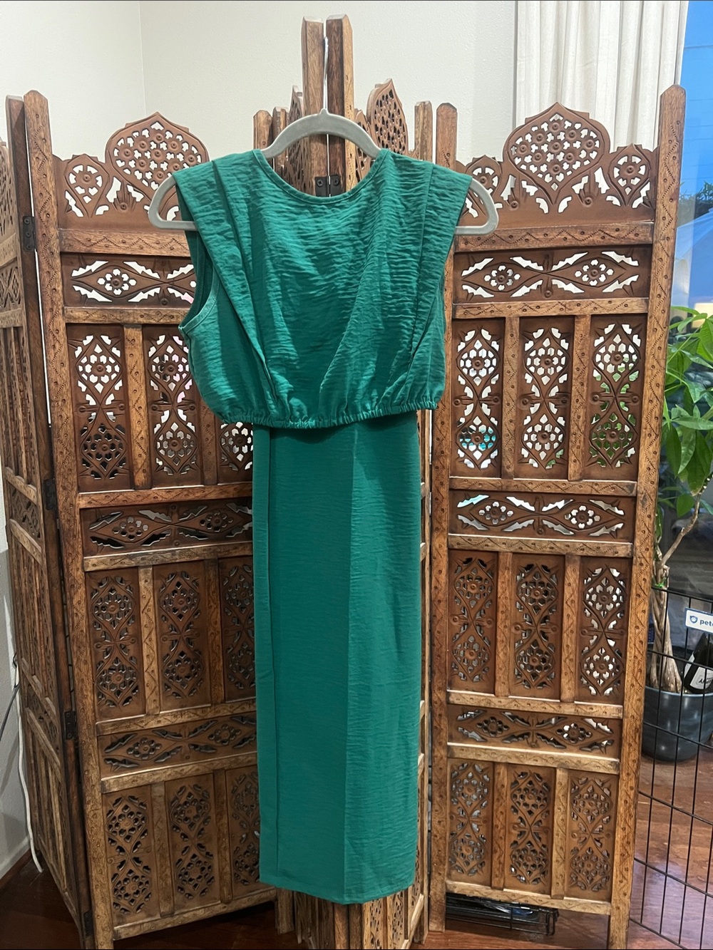 Elegant Green Sleeveless 2 piece